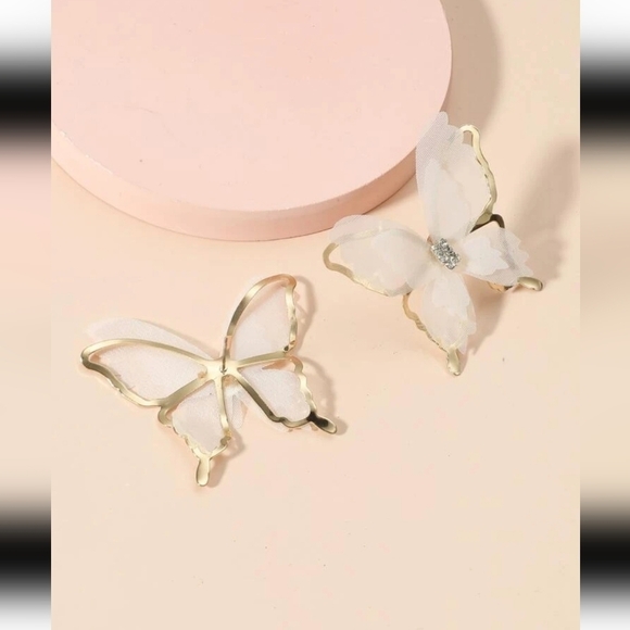 Butterfly large earrings‎ gold and white color - Picture 1 of 5